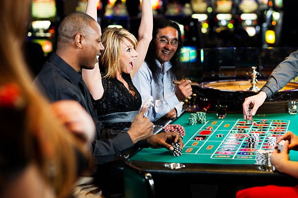 Baccarat live dealing Baccarat table with card dealing
